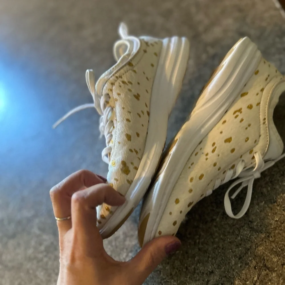 APL stylish sneakers
